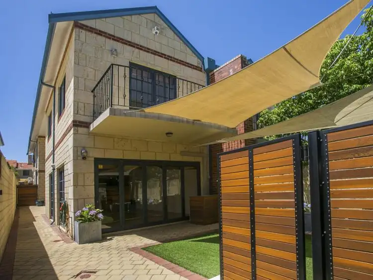 7A Chatsworth Terrace, Claremont WA 6010