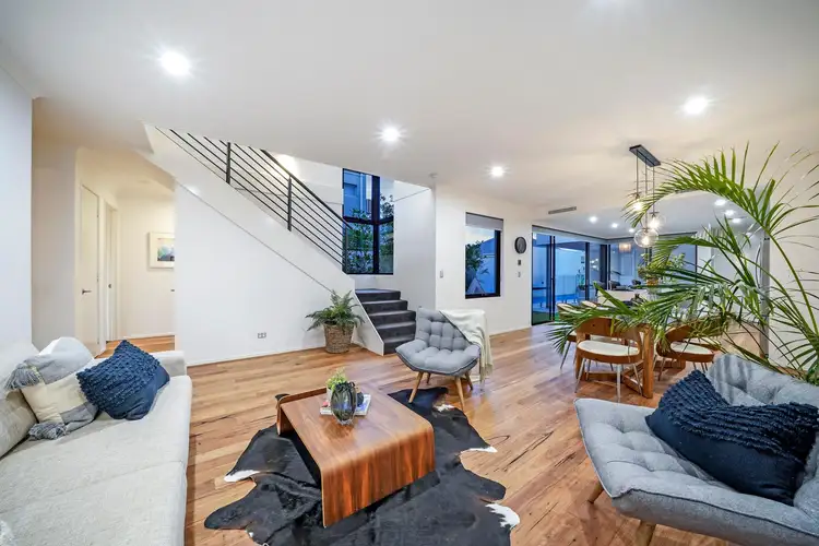 26 O'Connor Close, North Coogee WA 6163