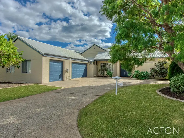 11 Robertson Grove, South Yunderup WA 6208