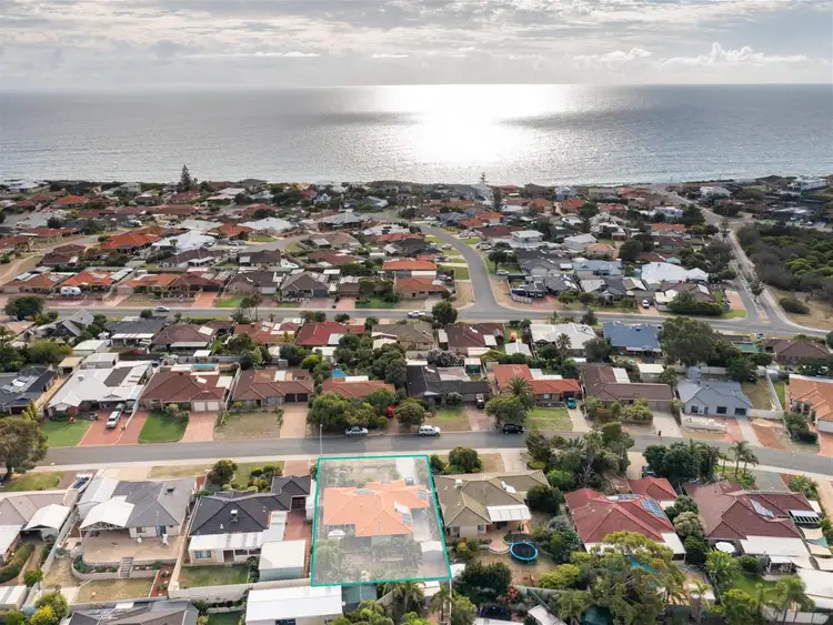 Fourth view of Homely house listing, 34 Portmarnock Circle, Halls Head WA 6210