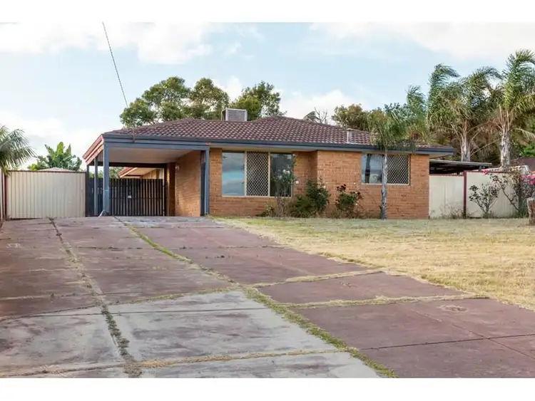 Second view of Homely house listing, 26 Manberry Way, Yangebup WA 6164
