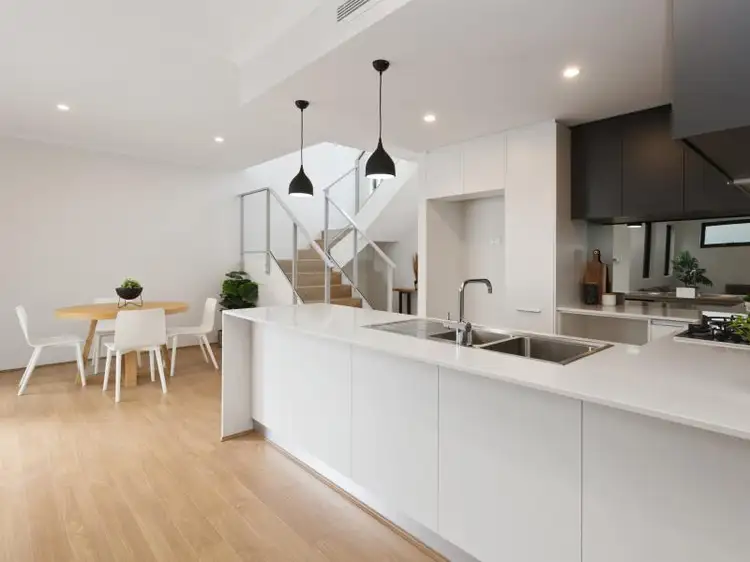 Main view of Homely townhouse listing, 4/4 Downey Drive, Manning WA 6152