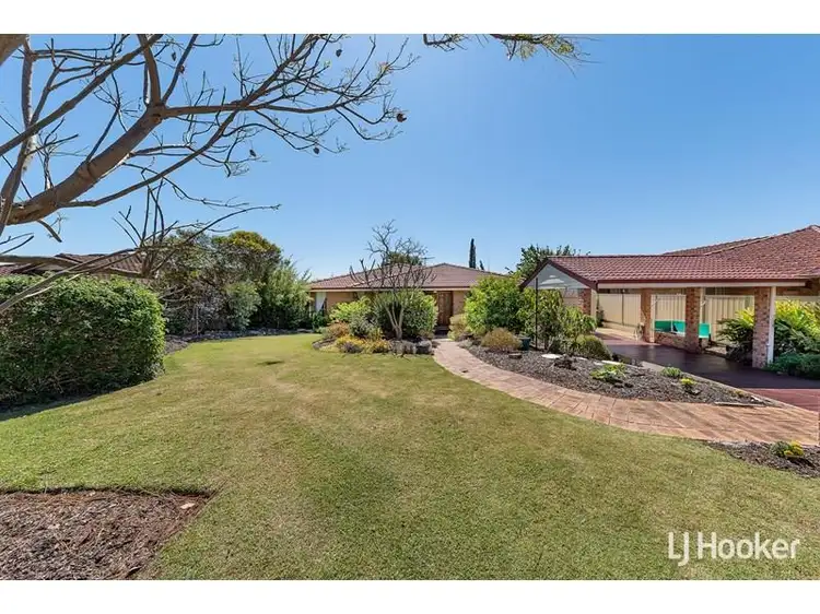 27 Beckley Circle, Leeming WA 6149