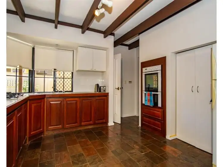 Sixth view of Homely house listing, 6 PETAL Court, Munster WA 6166