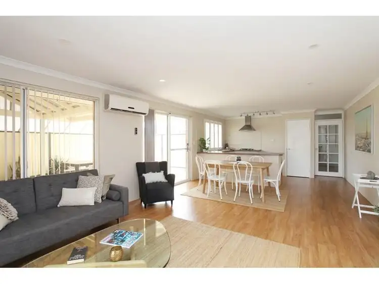 Sixth view of Homely house listing, 7 Silveroaks Way, Clarkson WA 6030