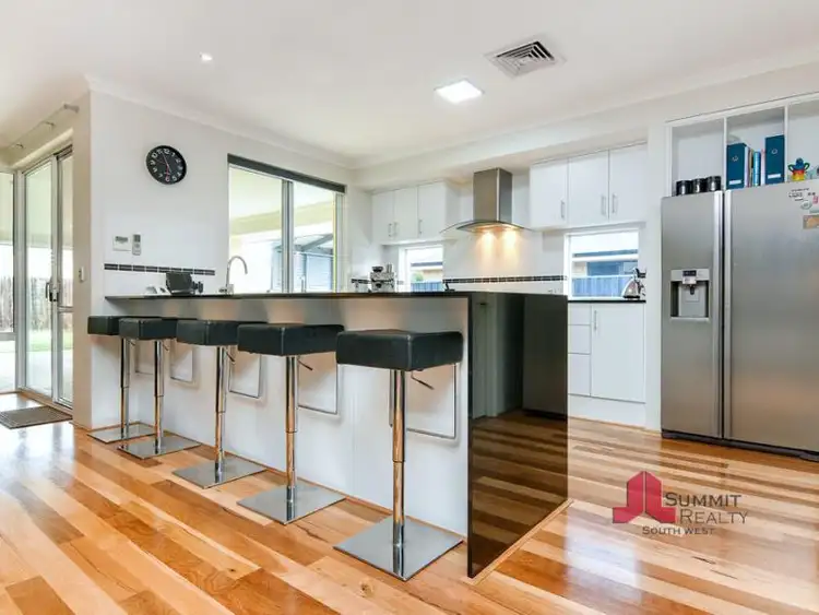 Sixth view of Homely house listing, 39 Braidwood Dr, Australind WA 6233