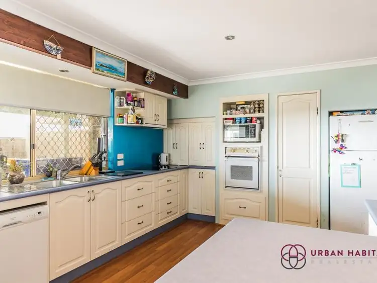 Second view of Homely house listing, 28 Welbourne Heights, Parmelia WA 6167
