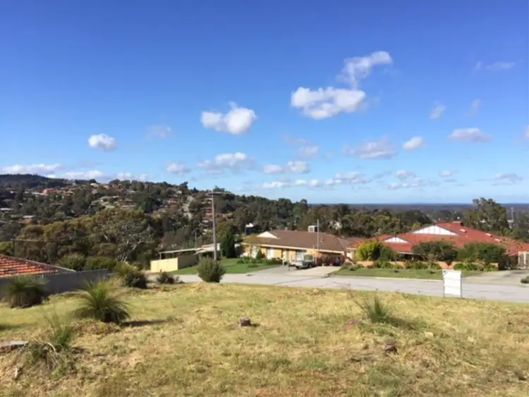 19 Wangoola Terrace, Mount Nasura WA 6112