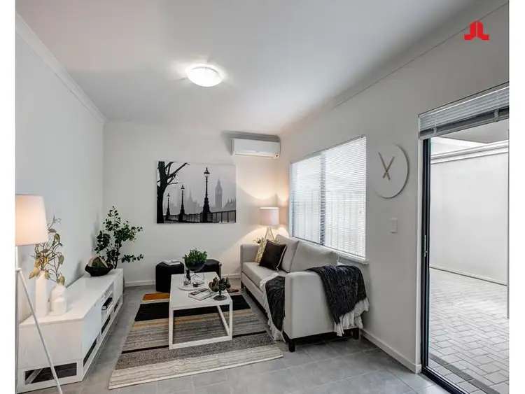 Third view of Homely house listing, 5 Furioso Green, Baldivis WA 6171