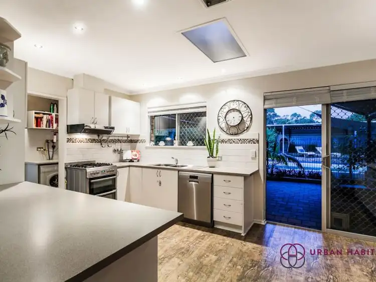 Second view of Homely house listing, 6 Kullaroo Court, Hillman WA 6168