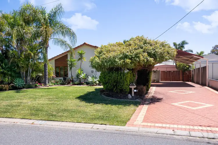 33 Landsborough Way, Padbury WA 6025