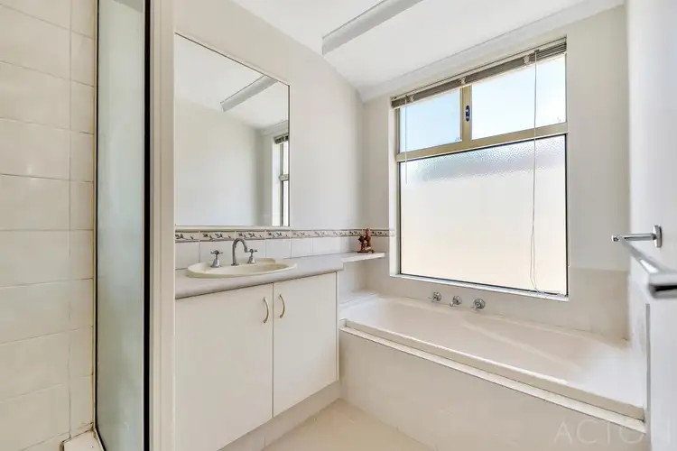 Fifth view of Homely house listing, 4 Pateman Place, South Yunderup WA 6208