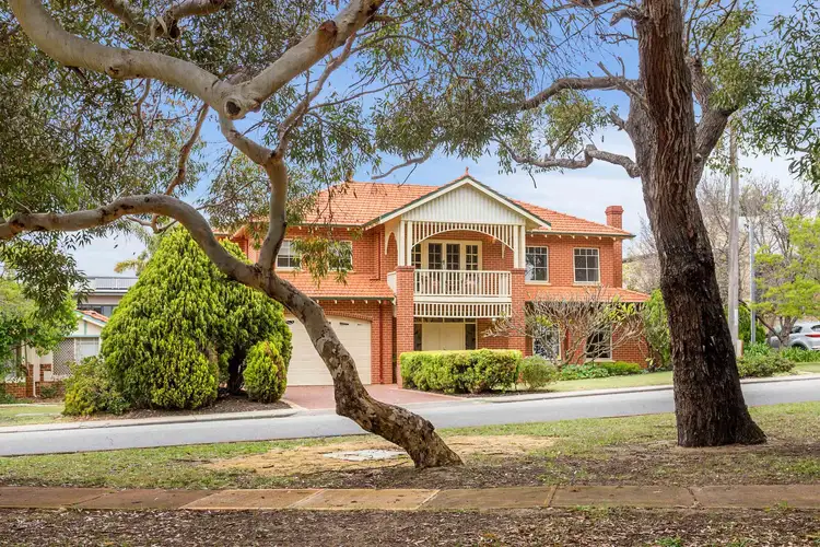4 Camelia Avenue, Mount Claremont WA 6010