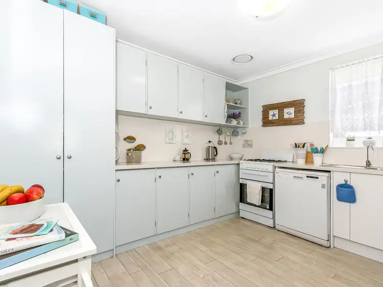 Fifth view of Homely house listing, 7 Hickson Avenue, Armadale WA 6112