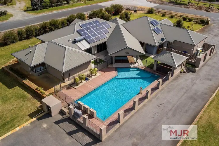 4 Algeri Link, Oakford WA 6121