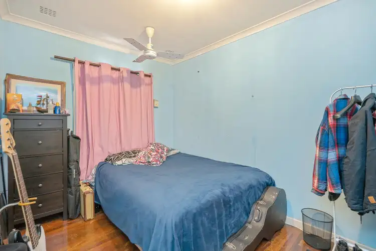 Fifth view of Homely house listing, 2 Broadley Place, Gosnells WA 6110