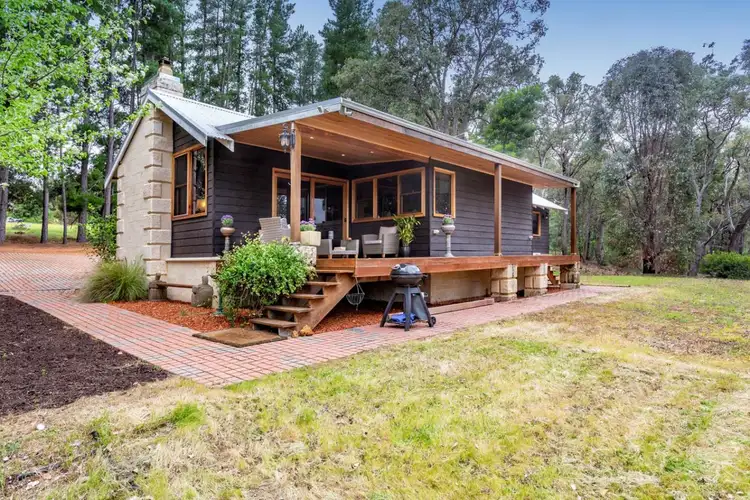 690 Higginson Road, Stoneville WA 6081
