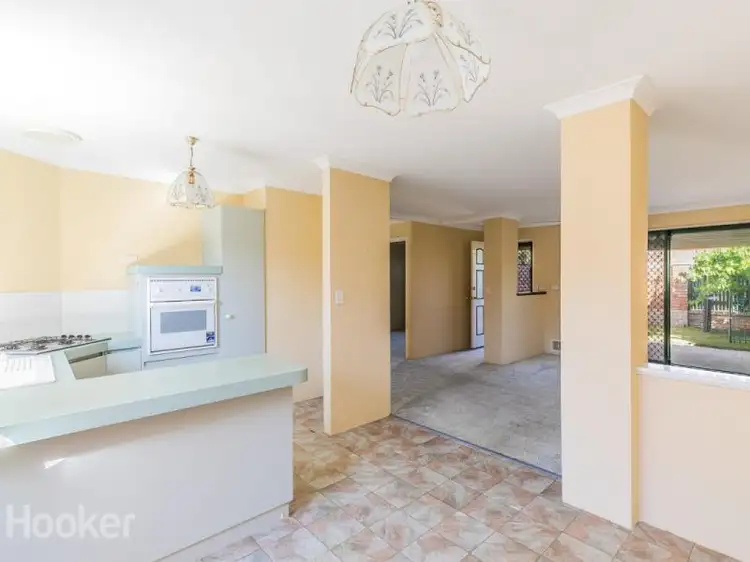 Fourth view of Homely unit listing, 8/83 Woodbridge Drive, Cooloongup WA 6168