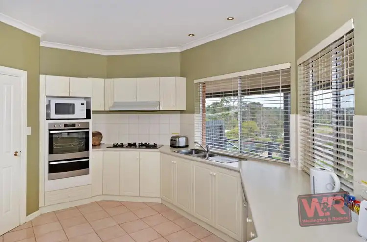 Seventh view of Homely house listing, 2 Batelier Close, Spencer Park WA 6330