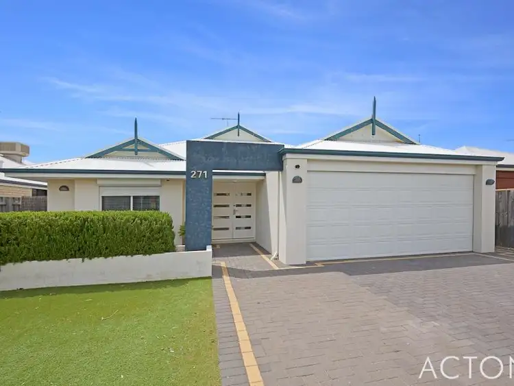 271 Peelwood Parade, Halls Head WA 6210