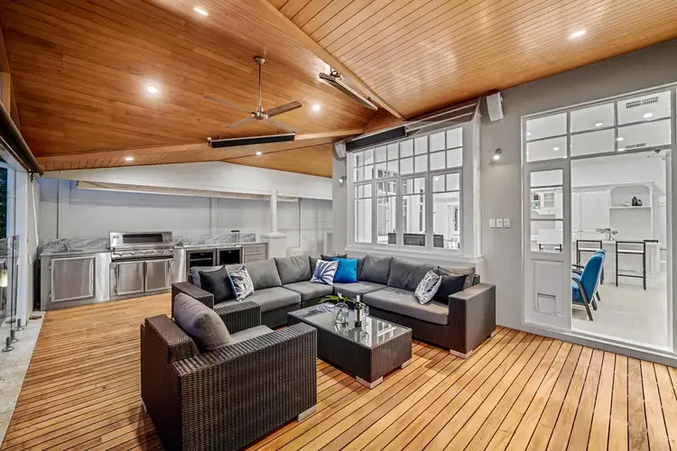 17 Holland Street, Wembley WA 6014
