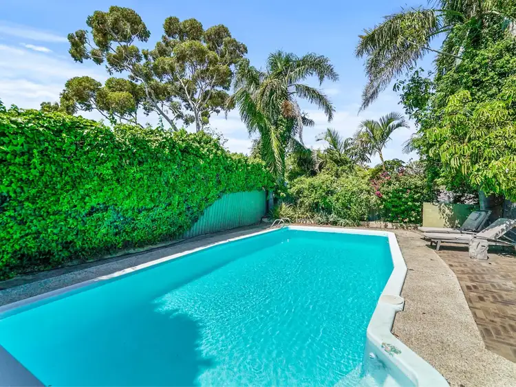 Second view of Homely house listing, 6 Hovea Avenue, Sorrento WA 6020