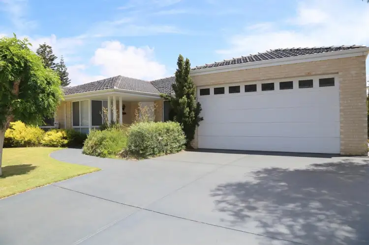 17 Phyllis Street, Castletown WA 6450