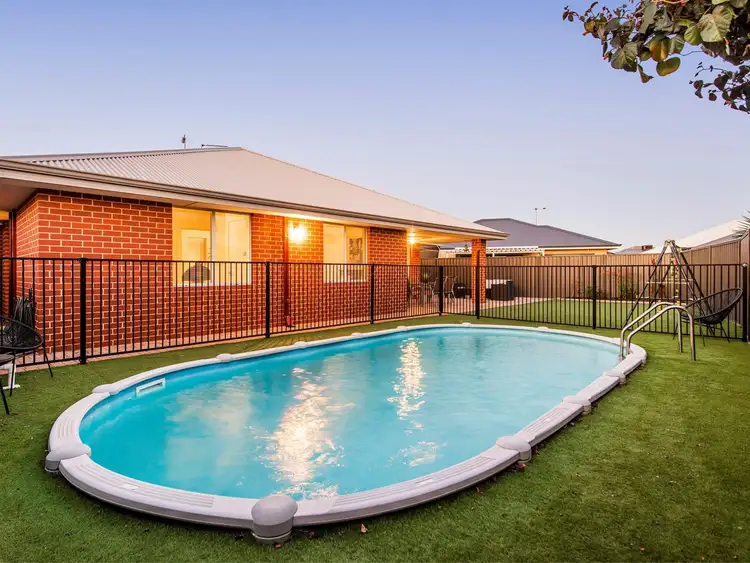 24 Dalmilling Drive, The Vines WA 6069