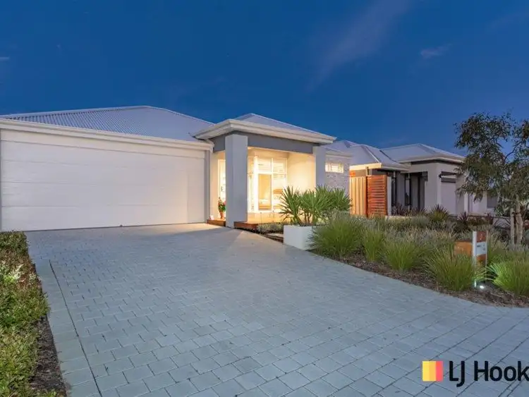 Second view of Homely house listing, 8 Ariane View, Yanchep WA 6035