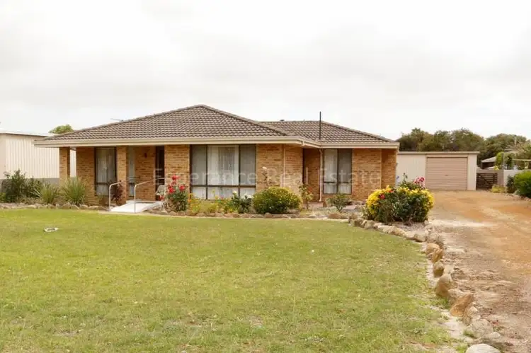 18 Chestnut Street, Castletown WA 6450