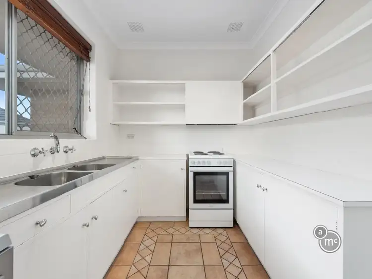 Fifth view of Homely unit listing, 8/7 Bindaring Parade, Claremont WA 6010