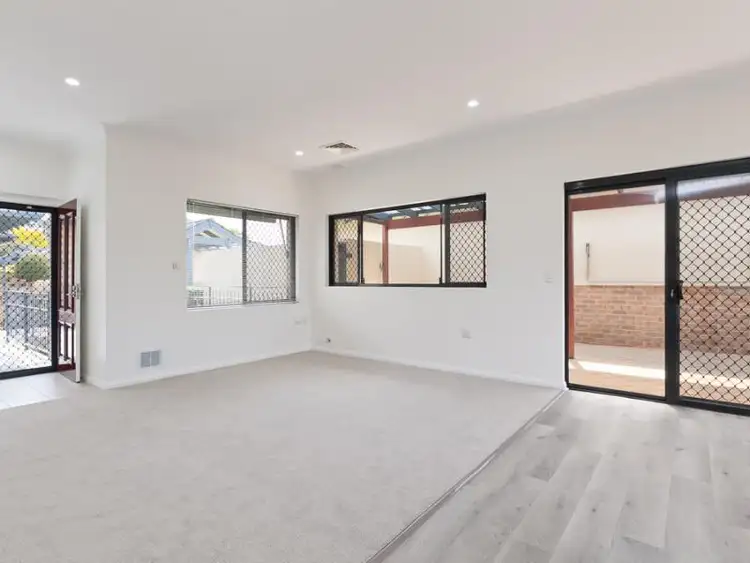 112/22 Windelya Road, Murdoch WA 6150