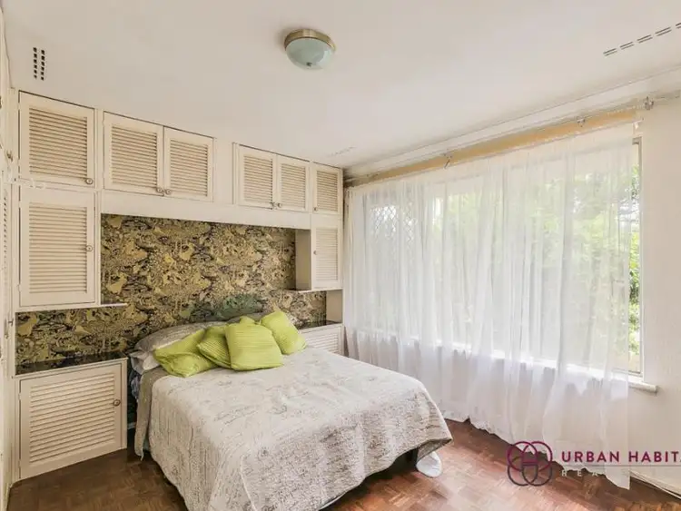 Fifth view of Homely house listing, 2 Prescott Place, Orelia WA 6167
