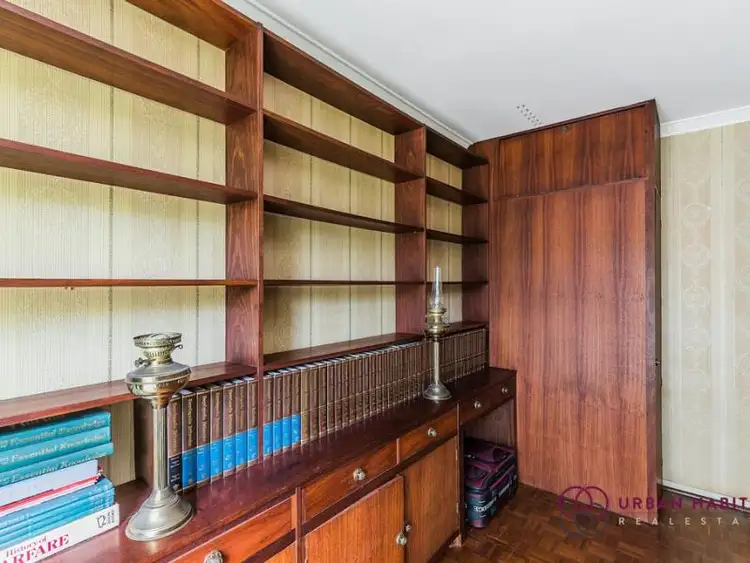 Seventh view of Homely house listing, 2 Prescott Place, Orelia WA 6167