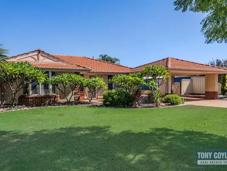 4 St Claire Gardens, Atwell WA 6164