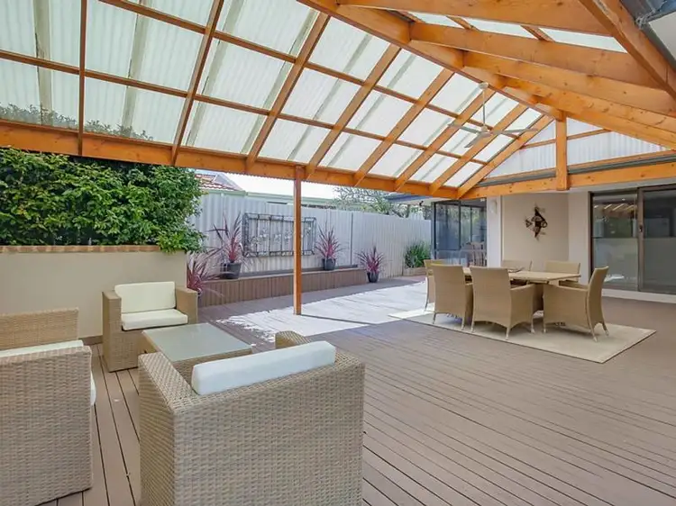 3 Mahonia Place, Duncraig WA 6023