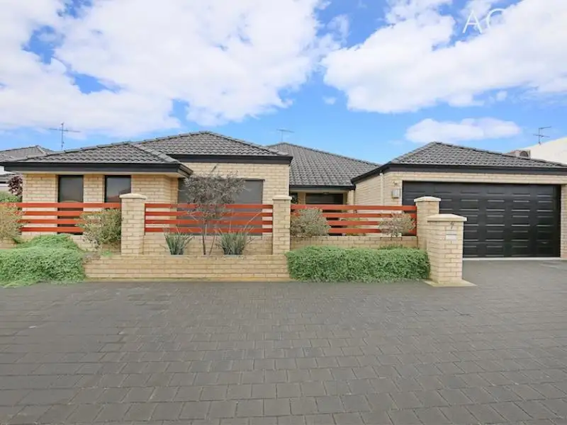 Main view of Homely house listing, 7 Bookleaf Loop, Halls Head WA 6210