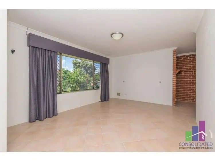 Fifth view of Homely house listing, 2 Elbrus Way, Caversham WA 6055