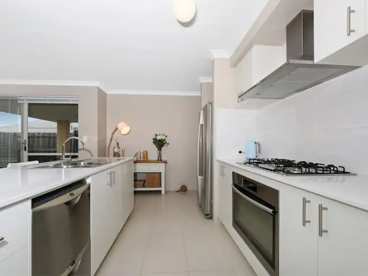 Sixth view of Homely house listing, 10 Cruentas Way, Halls Head WA 6210