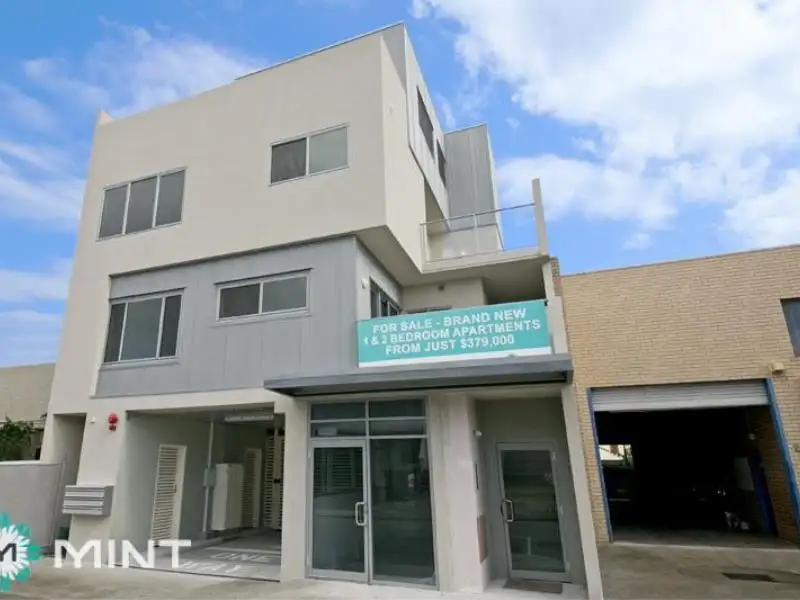 Main view of Homely unit listing, 2/17 Gladstone Street, Perth WA 6000