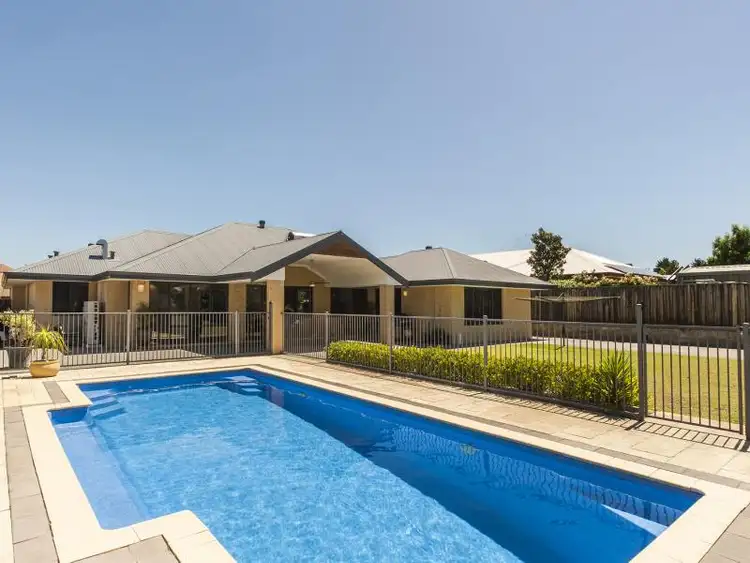 8 Erickson Pass, Ellenbrook WA 6069