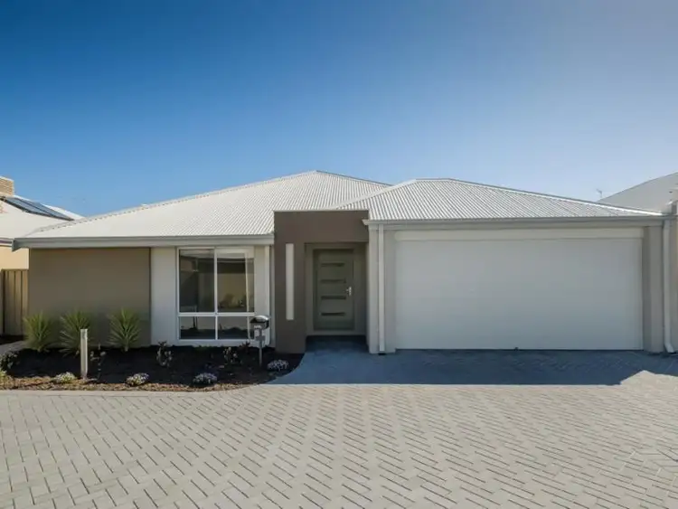 2/118 Thomas Street, Queens Park WA 6107