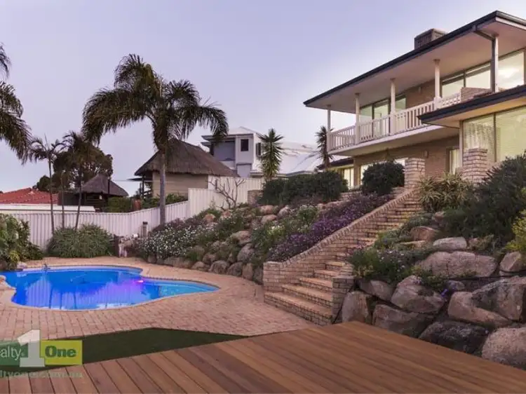 49 Whitfeld Terrace, Winthrop WA 6150