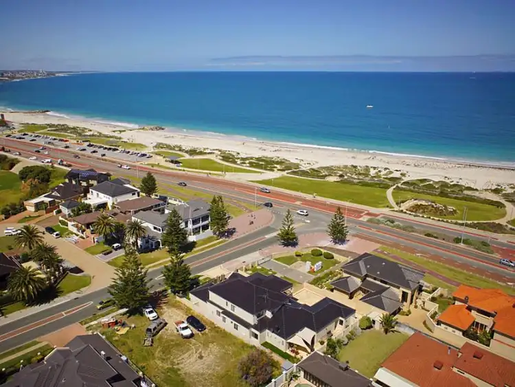 Seventh view of Homely house listing, 78 St Helier Drive, Sorrento WA 6020