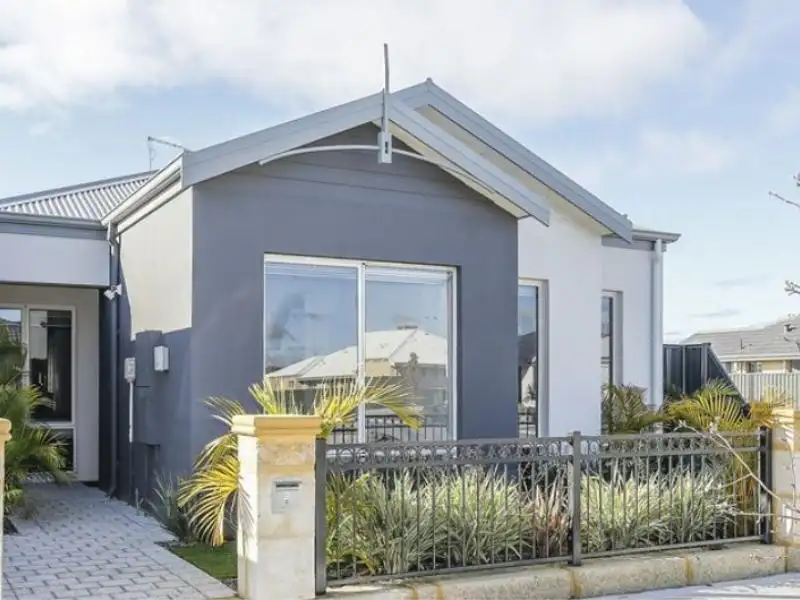 Main view of Homely house listing, 2 Kinlock Way, Aveley WA 6069