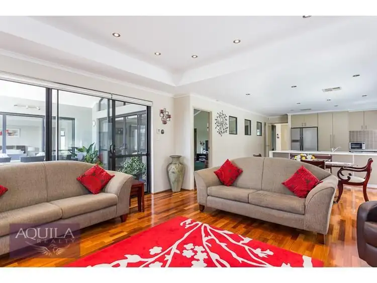 Fourth view of Homely house listing, 8 Stowe Link, Aveley WA 6069