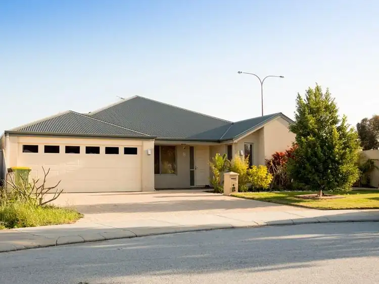 Main view of Homely house listing, 8 Arklow Glen, Canning Vale WA 6155
