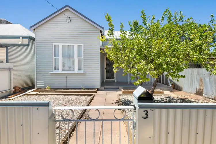 3 Rhodes Street, Kalgoorlie WA 6430
