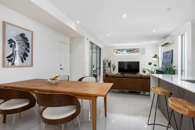 8/74 Frederick Road, Hamilton Hill WA 6163