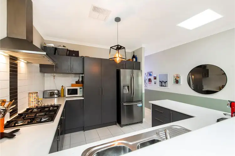 Seventh view of Homely house listing, 5 Demesne Circuit, Aveley WA 6069